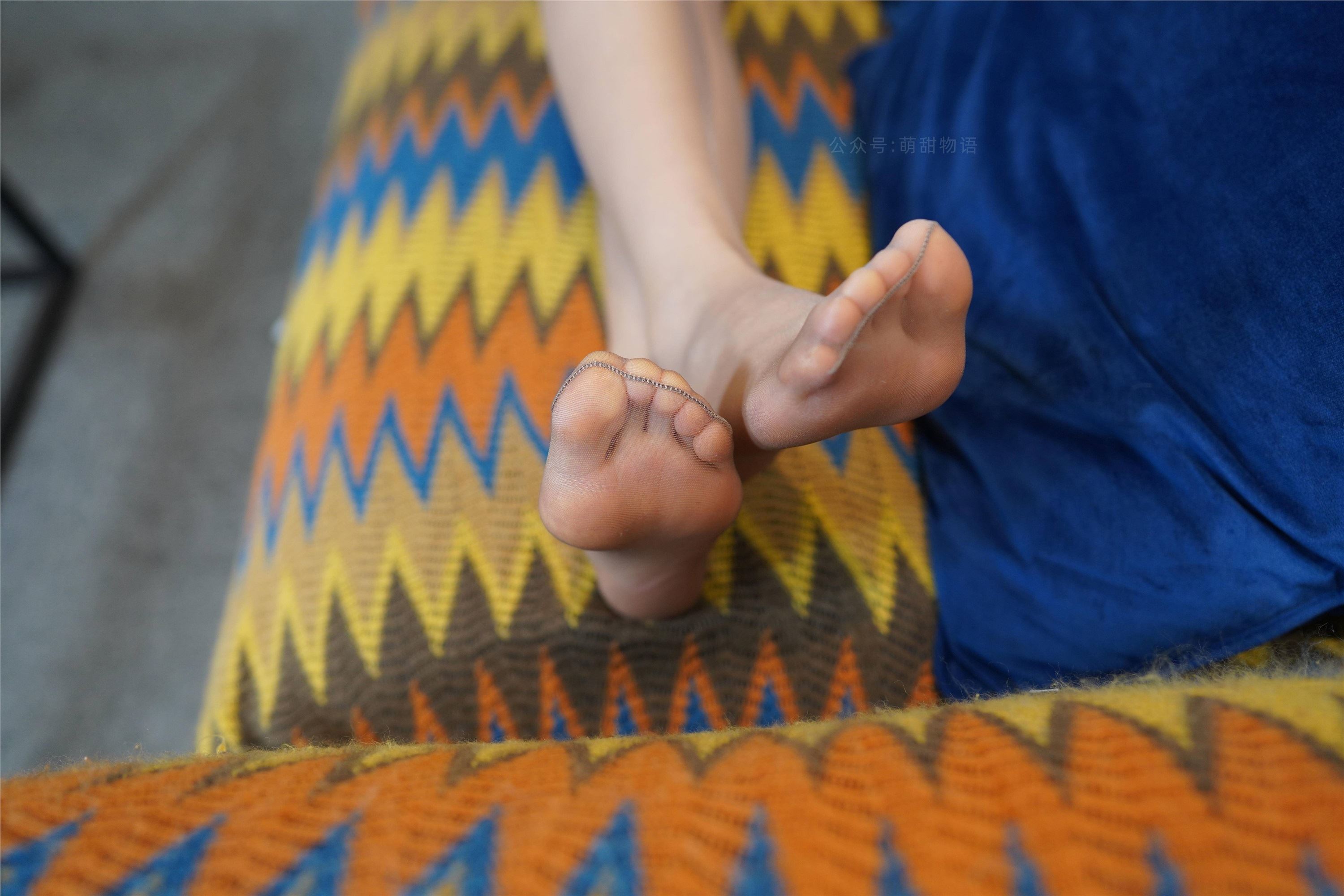 萌甜物语 XM125《文静阅读装-腿腿》